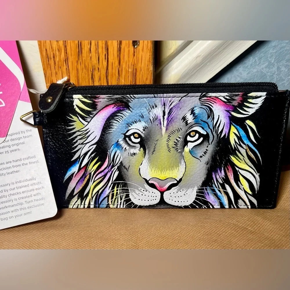 NWT Anuschka Handpainted Leather ID Wallet- Lion - Picture 1 of 4